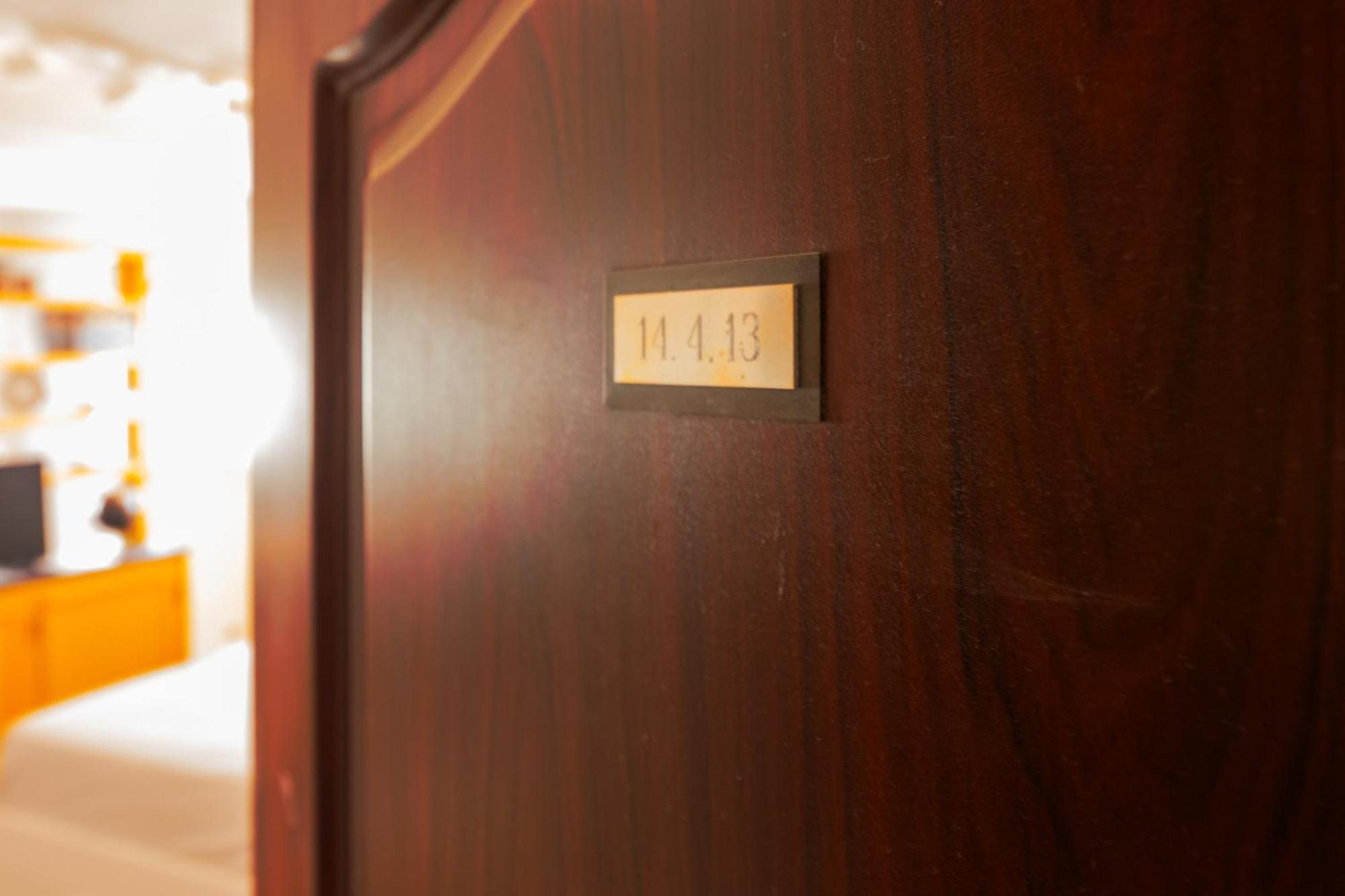 מנילבה Duquesa Port Studio Apartment - Bright Sunlit Terrace מראה חיצוני תמונה