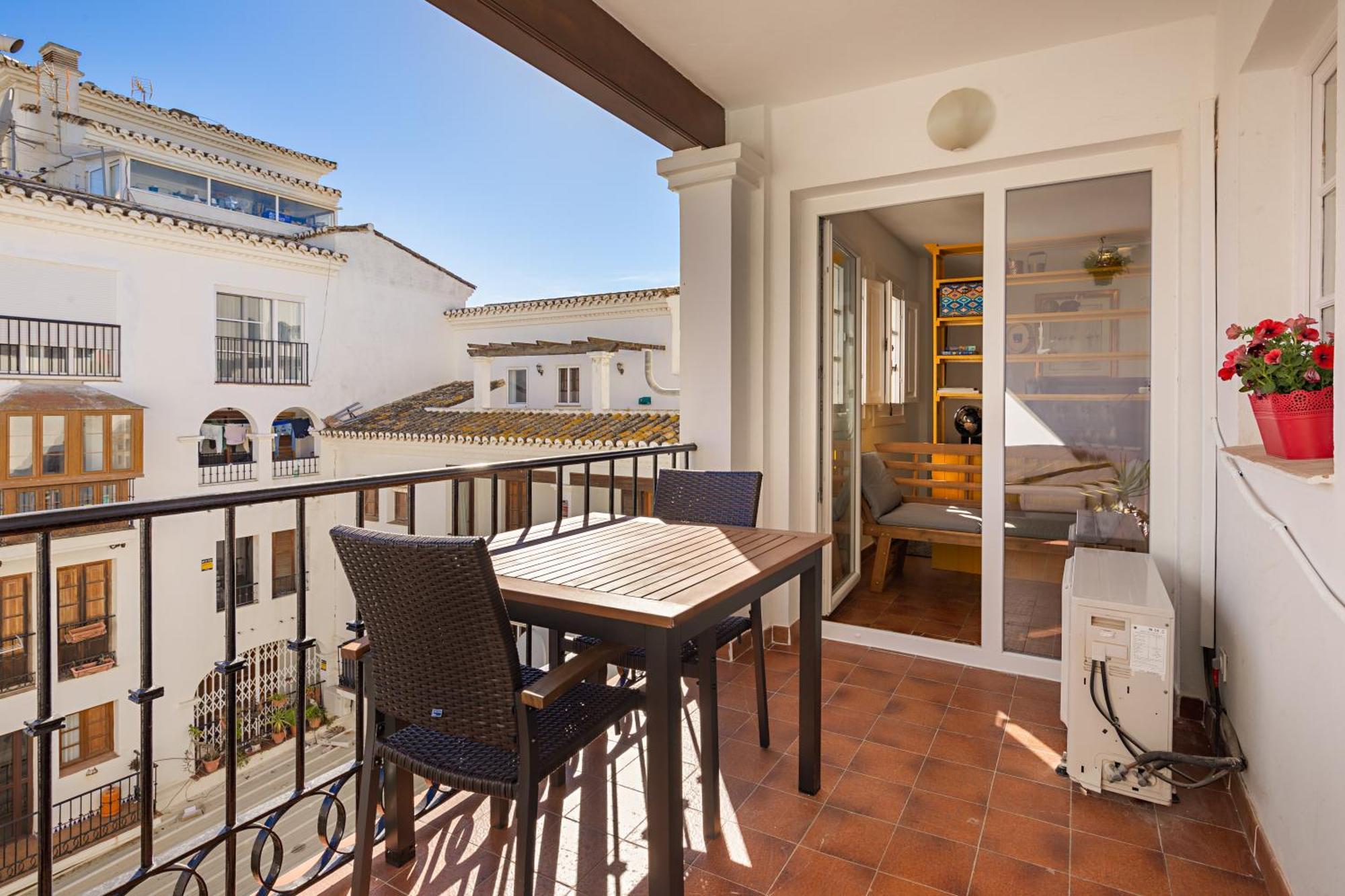 מנילבה Duquesa Port Studio Apartment - Bright Sunlit Terrace מראה חיצוני תמונה