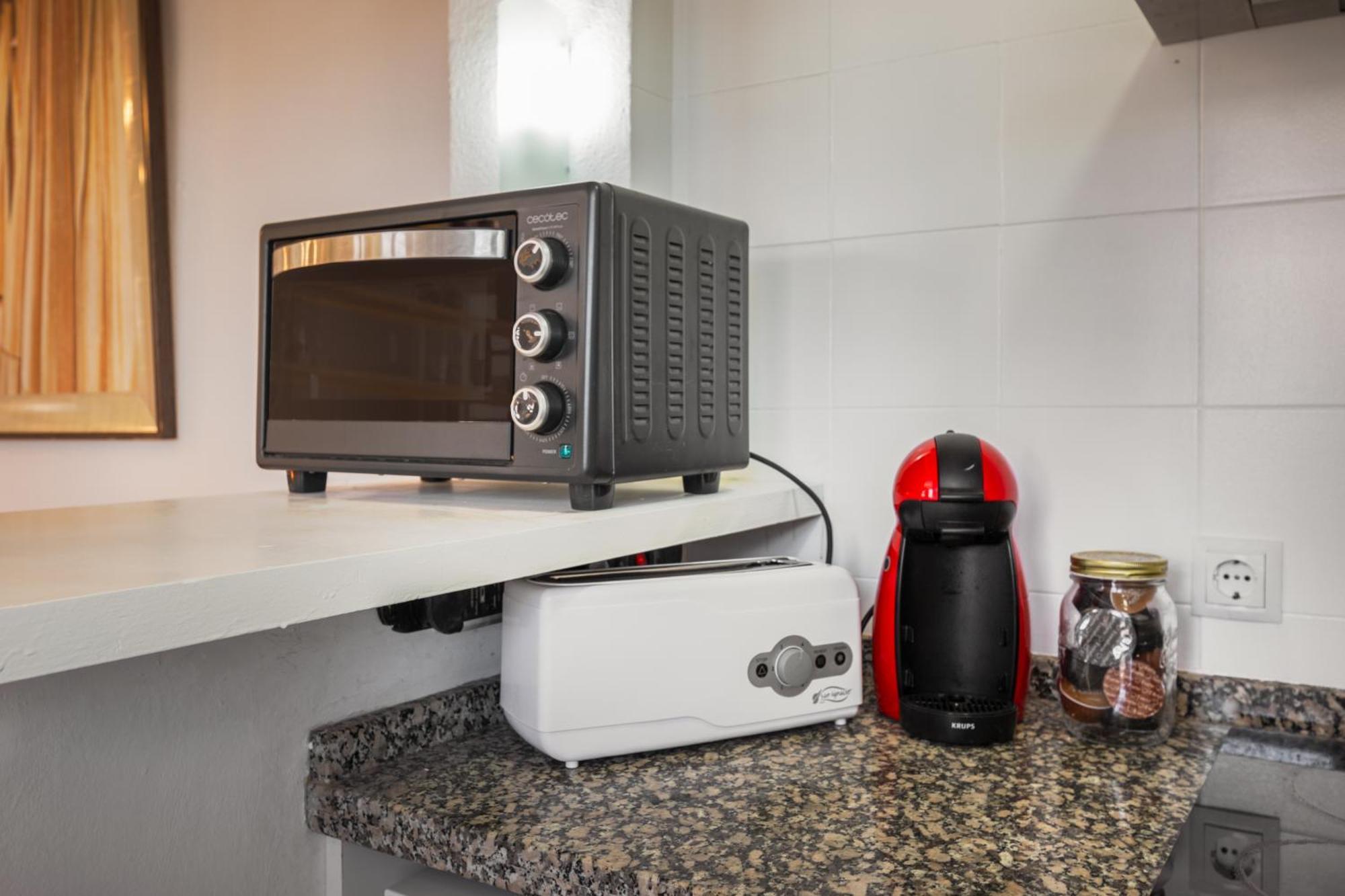 מנילבה Duquesa Port Studio Apartment - Bright Sunlit Terrace מראה חיצוני תמונה