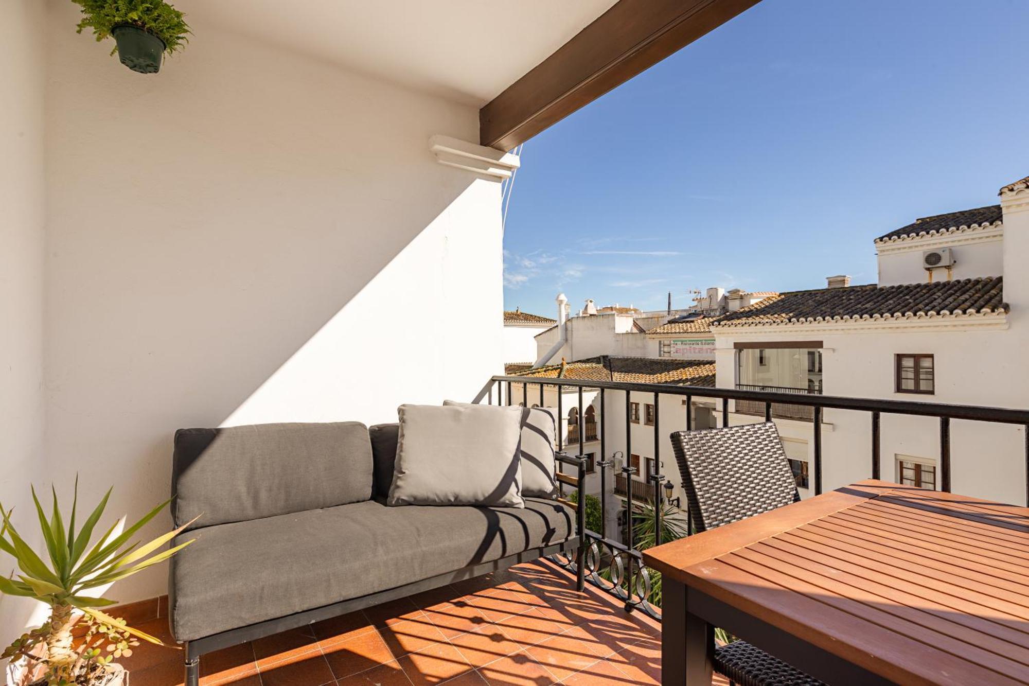 מנילבה Duquesa Port Studio Apartment - Bright Sunlit Terrace מראה חיצוני תמונה