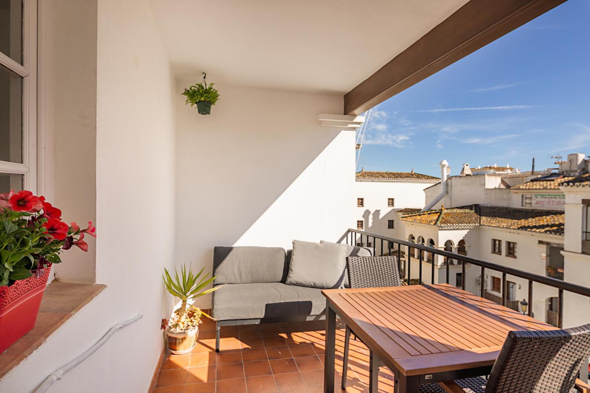 מנילבה Duquesa Port Studio Apartment - Bright Sunlit Terrace מראה חיצוני תמונה