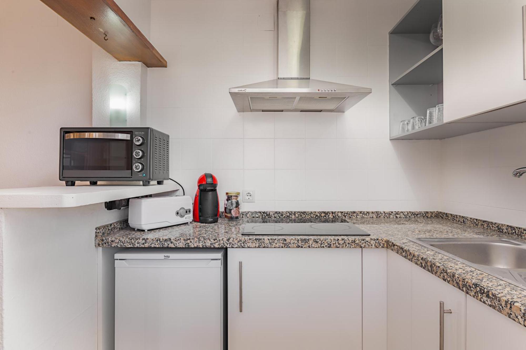 מנילבה Duquesa Port Studio Apartment - Bright Sunlit Terrace מראה חיצוני תמונה