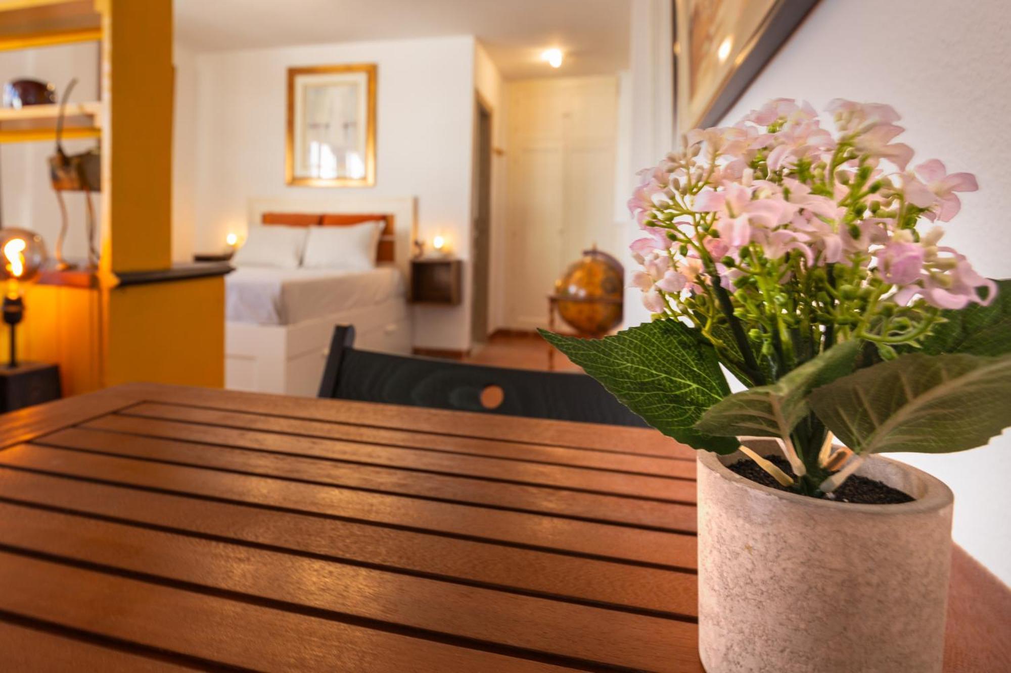 מנילבה Duquesa Port Studio Apartment - Bright Sunlit Terrace מראה חיצוני תמונה