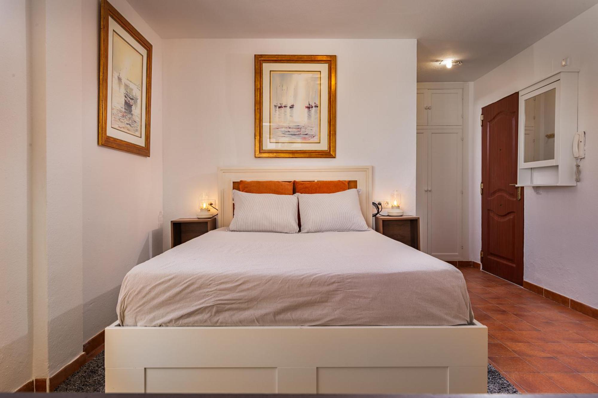 מנילבה Duquesa Port Studio Apartment - Bright Sunlit Terrace מראה חיצוני תמונה