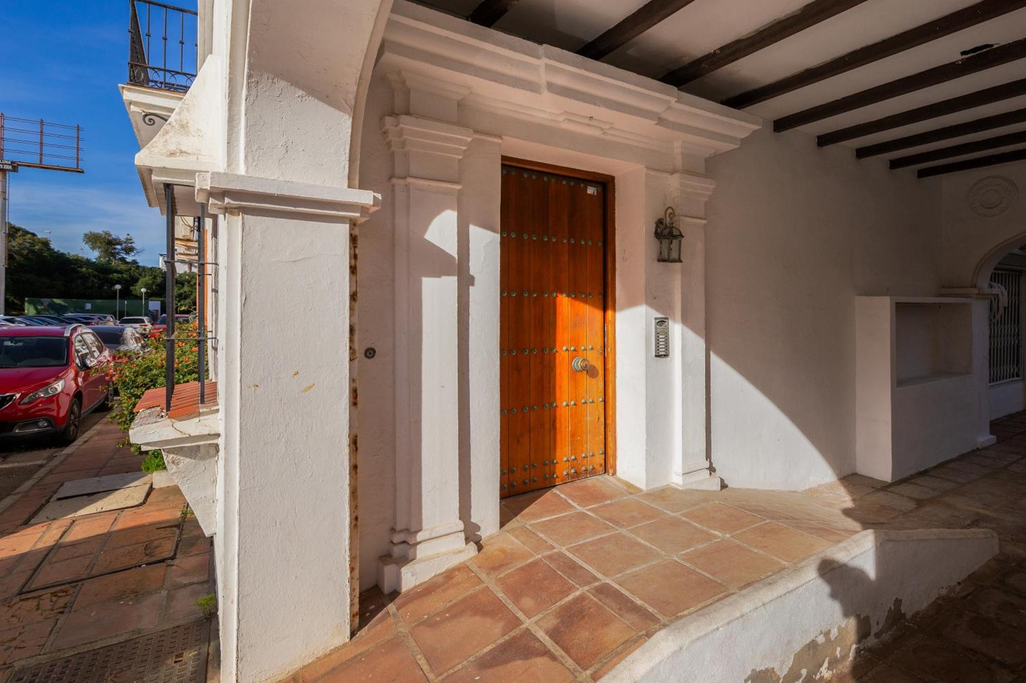 מנילבה Duquesa Port Studio Apartment - Bright Sunlit Terrace מראה חיצוני תמונה